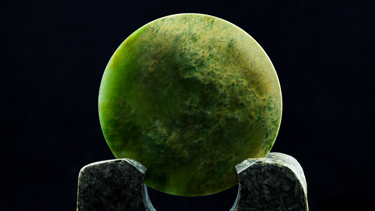 Types of Pounamu: From Kahurangi to Aroha Stone