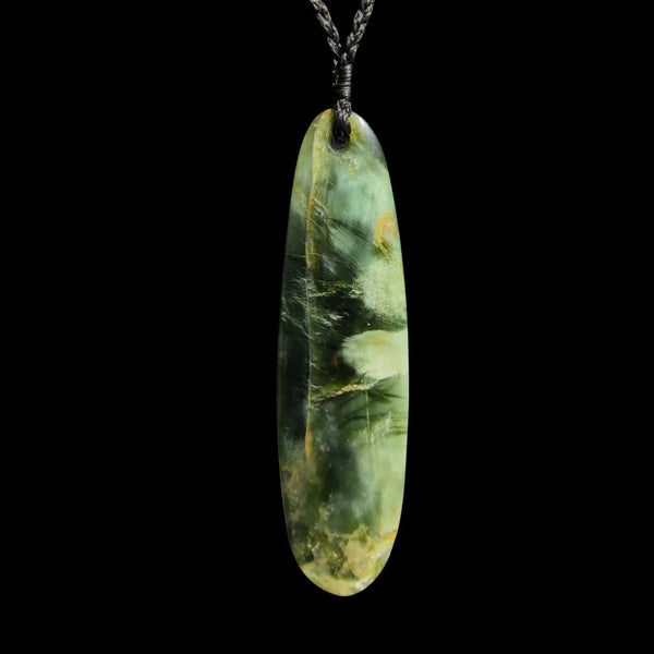 Roimata Chatoyant Tangiwai- Greenstone Teardrop Pendant - Sands Carving Studio