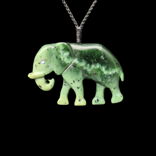 Raukaraka Arewhana - Elephant Raukaraka Pendant