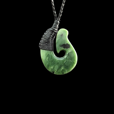 Hei Matau Kawakawa - Greenstone Fishhook Pendant