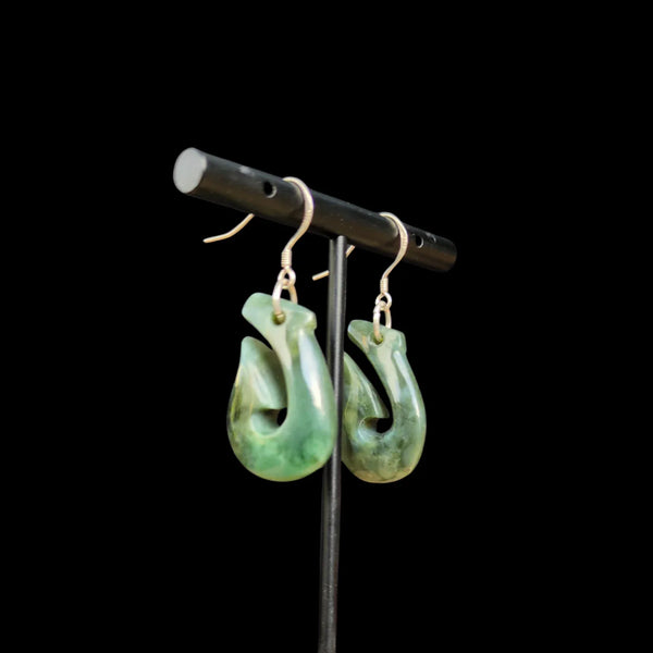 Mau Taringa Kahurangi - Pounamu Earrings - Sands Carving Studio