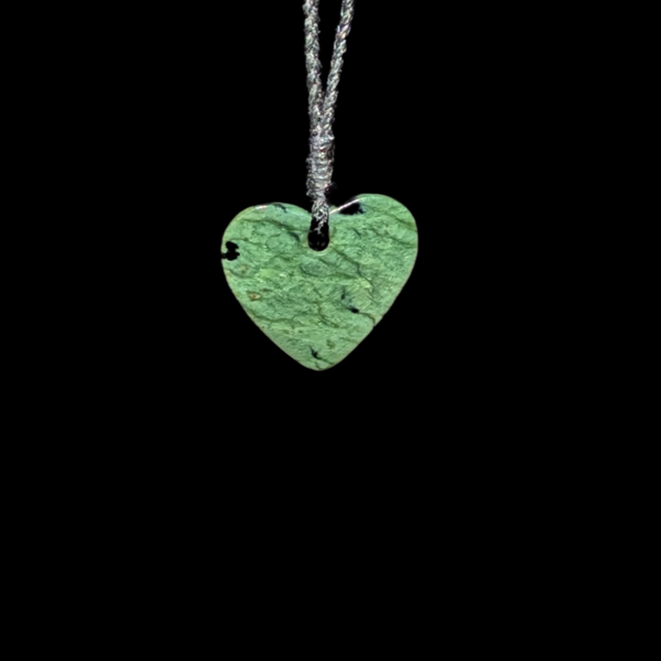 Manawa Kōkopu - Greenstone Heart Pendant