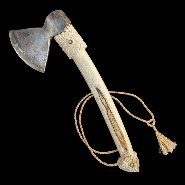 Pātiti Parāoa - Whale Bone Hatchet - Sands Carving Studio