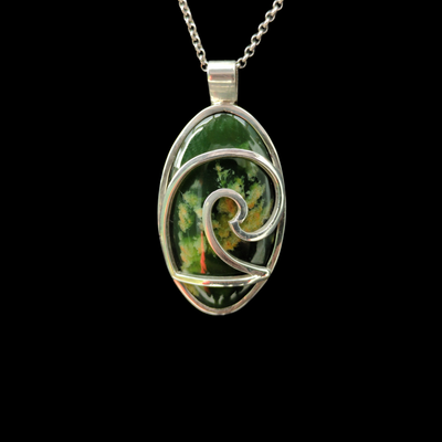 Flower Jade Raukaraka - Greenstone Pendant