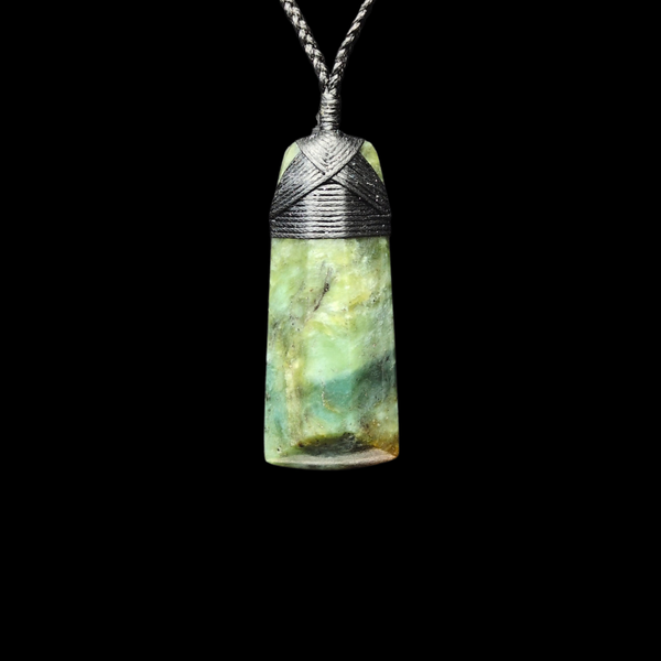 Hei Toki Totoweka - Greenstone Adze Pendant