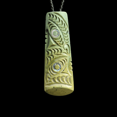 Wheku Hei Toki Raukaraka - Greenstone Adze Pendant - Sands Carving Studio