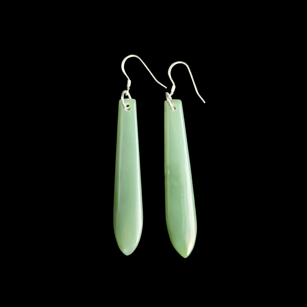 Mau Taringa Inanga - Pounamu Earrings - Sands Carving Studio