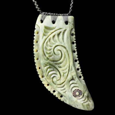 Rei Puta Inanga- Greenstone Tooth Pendant