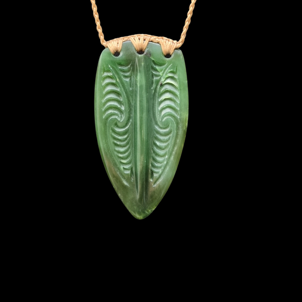 Rei Puta Inanga - Greenstone Tooth Pendant