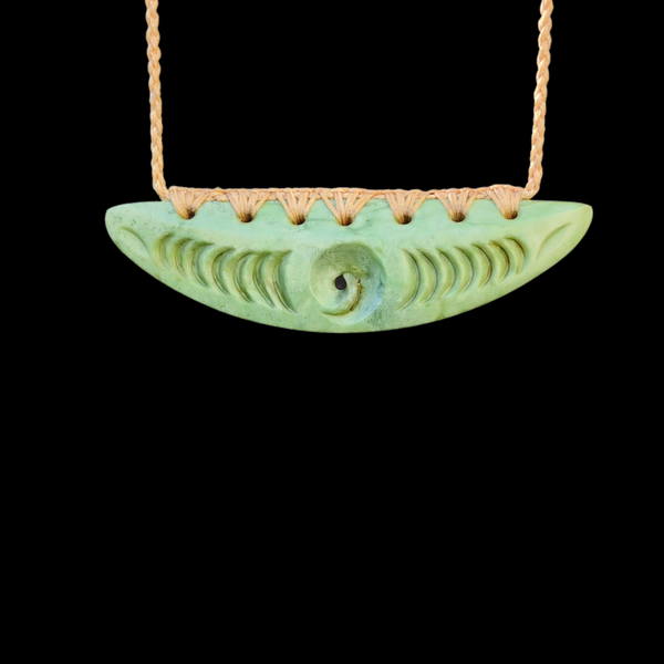 Kōuma Inanga - Greenstone Breastplate Pendant