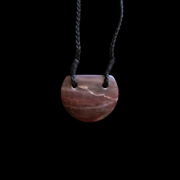 Kōuma Aroha - Aroha Stone Breastplate Pendant - Sands Carving Studio