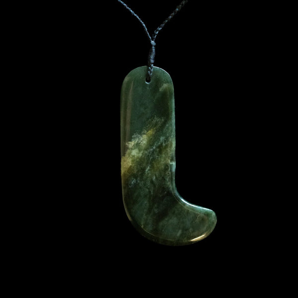 Kapeu Kawakawa - Greenstone Kapeu Pendant - Sands Carving Studio