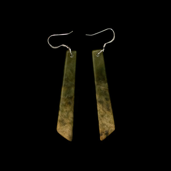 Mau Taringa Raukaraka - Pounamu Earrings - Sands Carving Studio