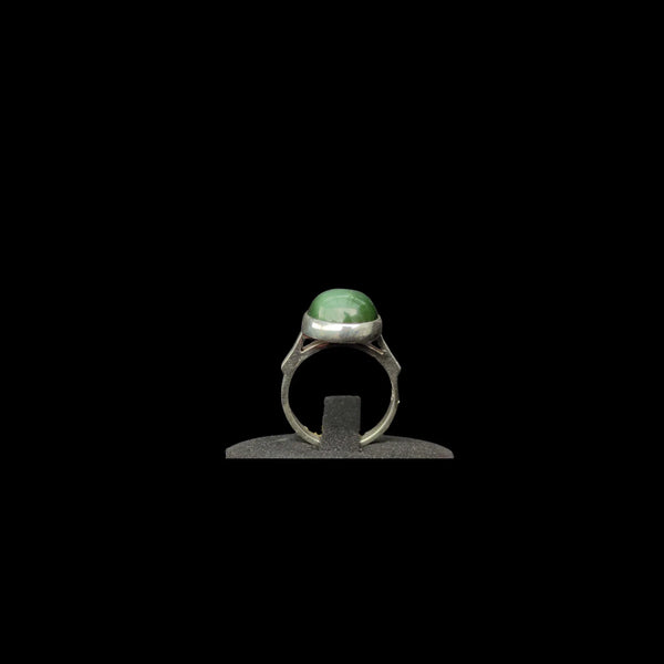 Chatoyant Kawakawa Pounamu and Sterling Silver Ring - Sands Carving Studio