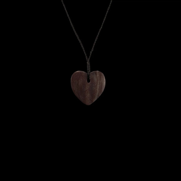Hei Manawa Aroha - Aroha Stone Heart Pendant - Sands Carving Studio