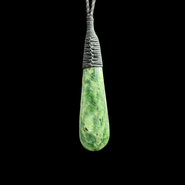 Roimata Raukaraka - Teardrop Pendant