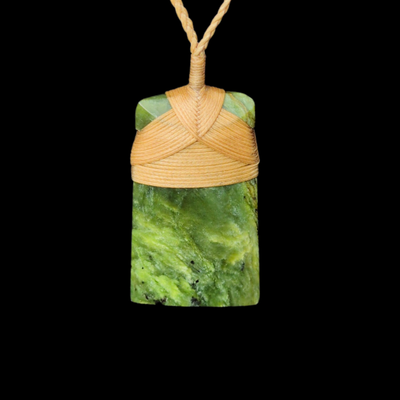 Hei Toki Raukaraka - Greenstone Adze Pendant