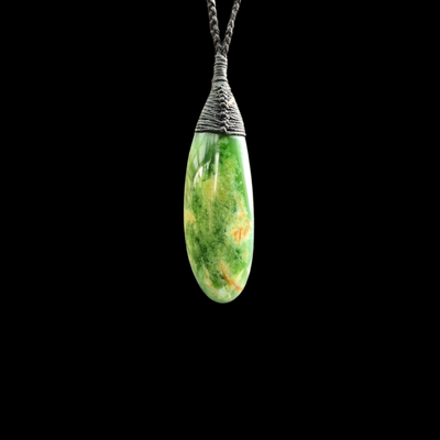 Roimata Kahurangi - Flower Jade Teardrop Pendant