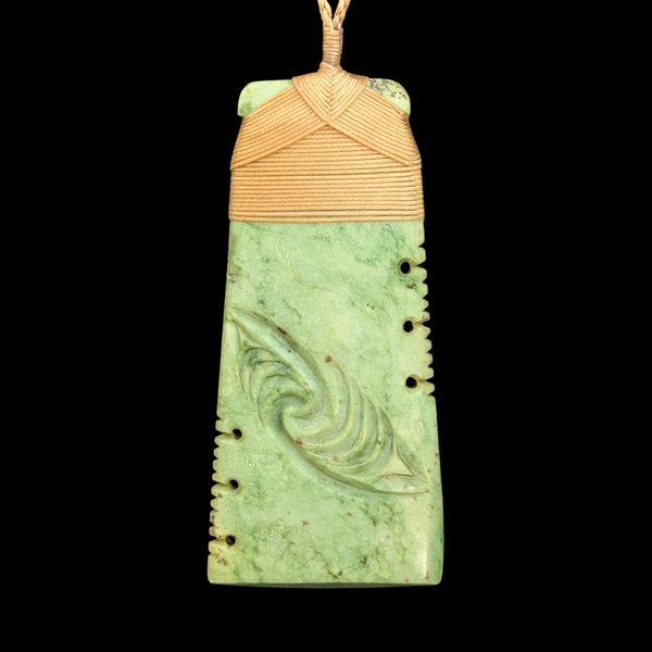 Hei Toki Inanga - Greenstone Adze Pendant