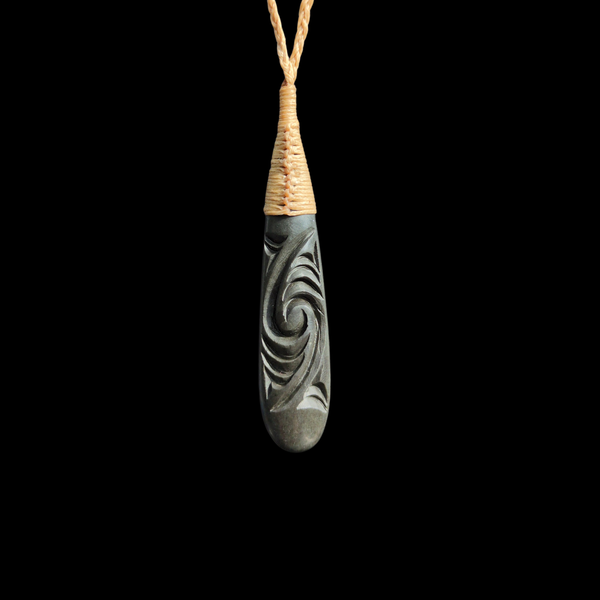 Roimata Onewa - Greenstone Teardrop Pendant