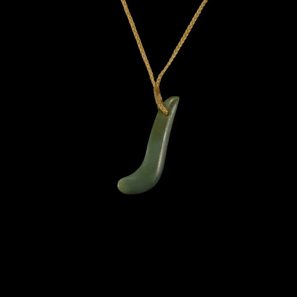 Kapeu Inanga - Greenstone Kapeu Pendant - Sands Carving Studio