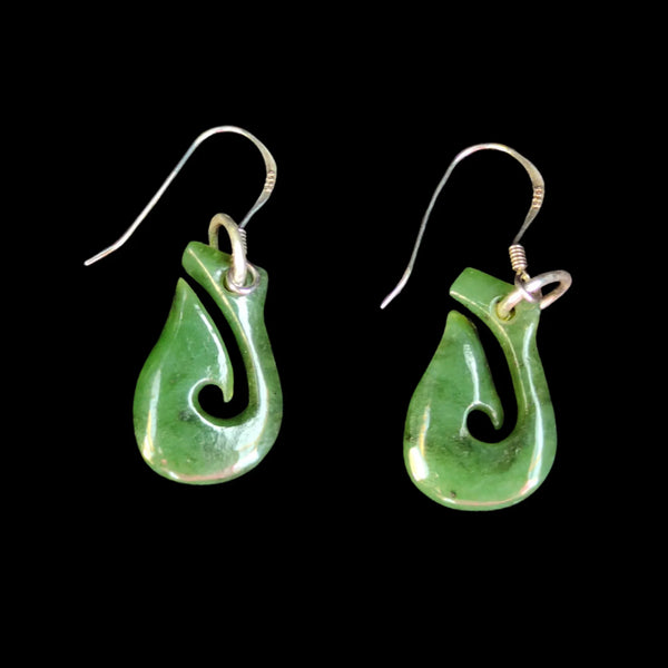Mau Taringa Kawakawa- Pounamu Earrings - Sands Carving Studio