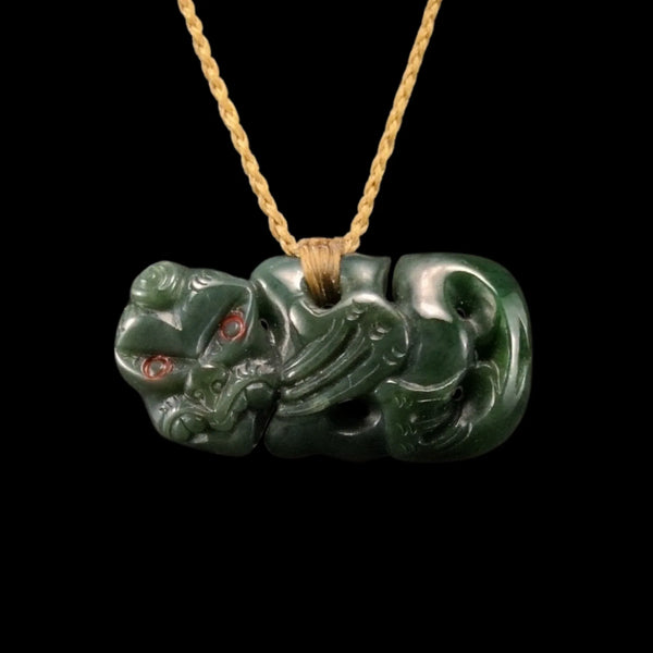 Hei Tiki Kawakawa - Greenstone Tiki Pendant - Sands Carving Studio