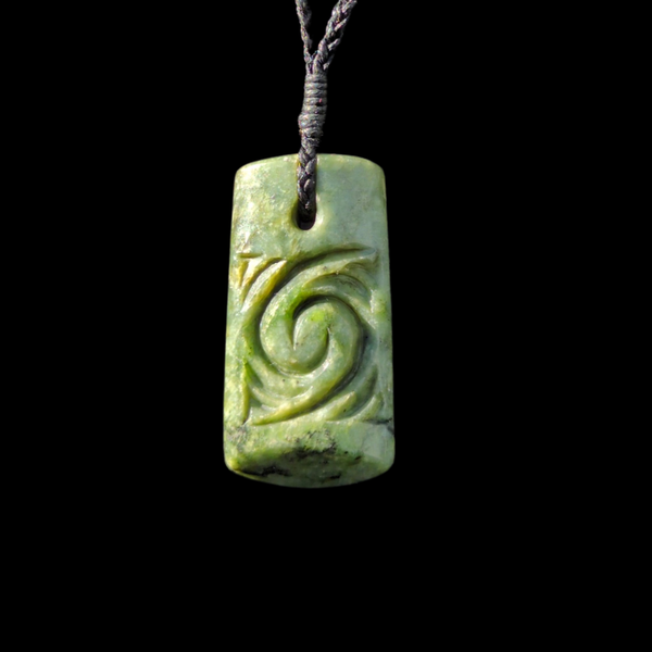 Hei Toki Inanga - Greenstone Adze Pendant