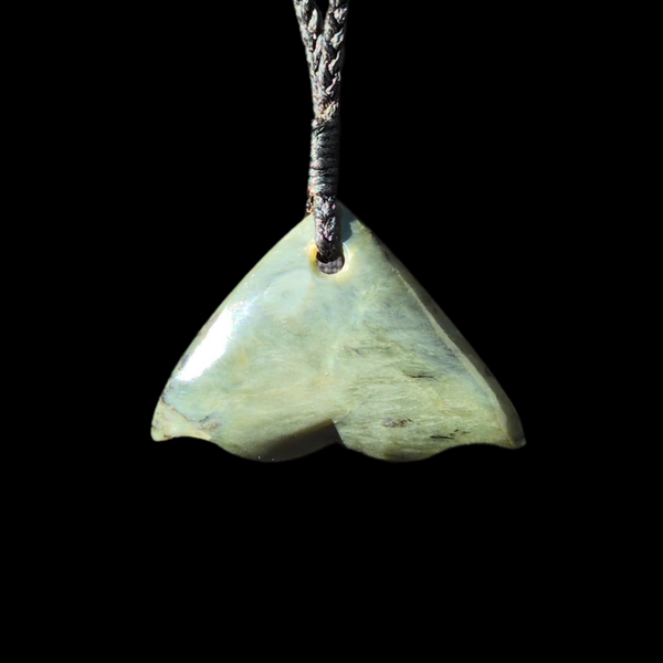 Hiku Tohorā  Inanga- Greenstone Whale Tail Pendant